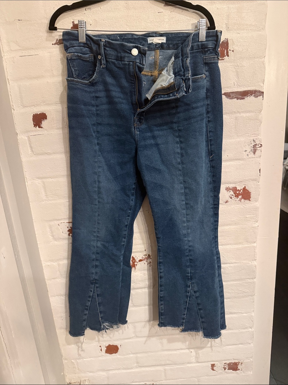 Good American Dark Blue Cropped Split-Hem Jeans